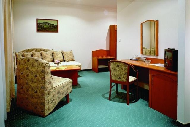 Hotel Dukla Presov Luaran gambar